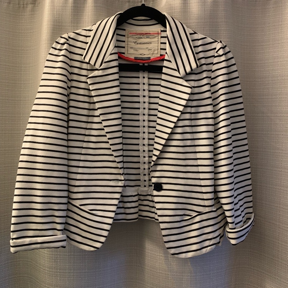 Anthropologie cartonnier blk and wht stripe jacket